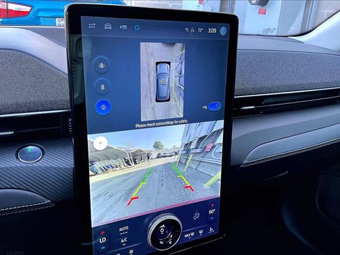 Used 2023 Ford Mustang Mach-E Premium image 28