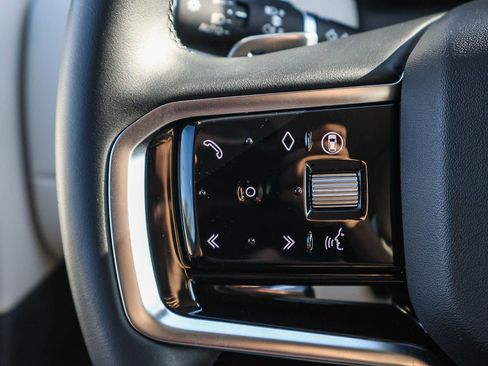 Certified 2025 Land Rover Discovery Sport S image 38