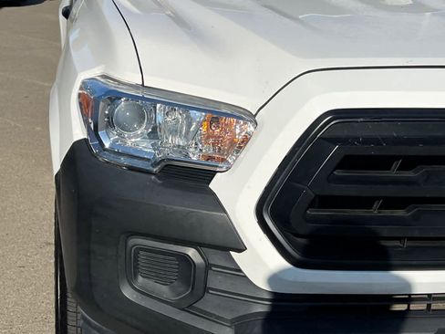 Used 2022 Toyota Tacoma SR RWD image 14