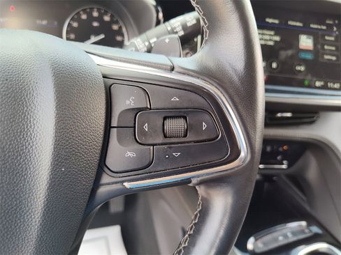 Used 2023 Buick Envision Preferred image 26