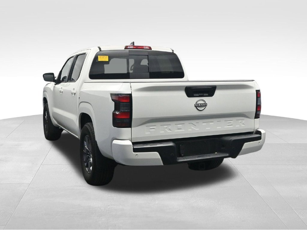 Used 2025 Nissan Frontier SV w/ SV Convenience Package RWD image 4