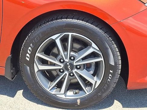 Used 2022 Kia Forte LXS w/ LXS Technology Package FWD image 8