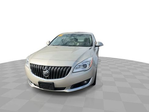 Used 2015 Buick Regal Premium w/ Experience Buick Package image 3