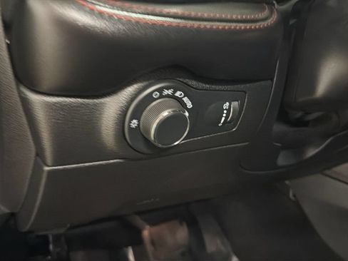 Used 2024 Dodge Durango GT AWD/4WD image 18