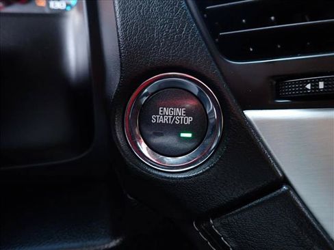 Used 2017 GMC Yukon SLT AWD/4WD image 20