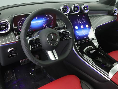 New 2027 Mercedes-Benz GLC 300 4MATIC image 9