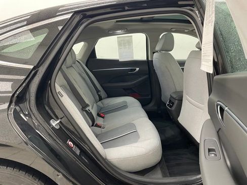 Used 2020 Hyundai Sonata SEL w/ Convenience + Sunroof Package image 16