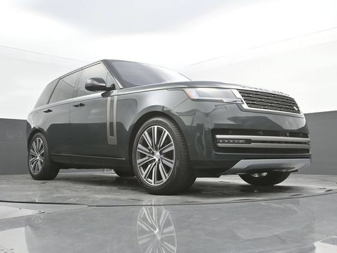 Used 2023 Land Rover Range Rover SE AWD/4WD image 38