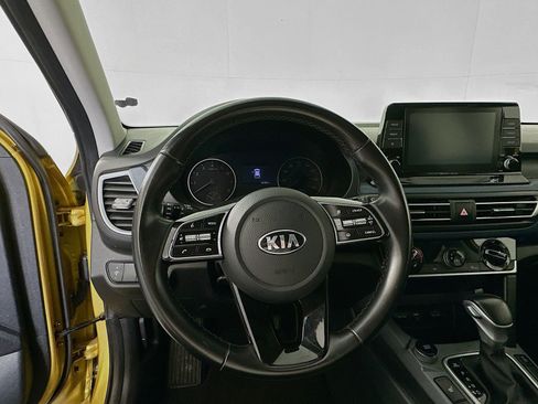 Used 2021 Kia Seltos S AWD/4WD image 11