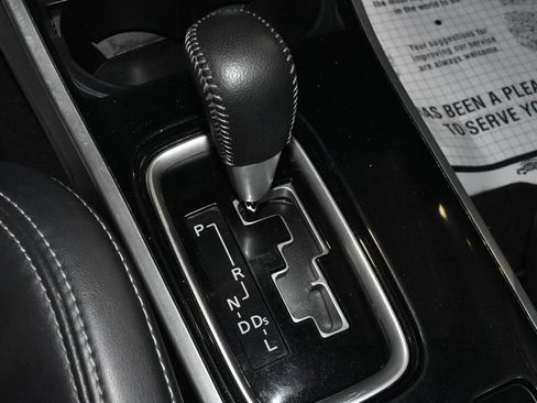 Used 2020 Mitsubishi Outlander SE FWD image 14