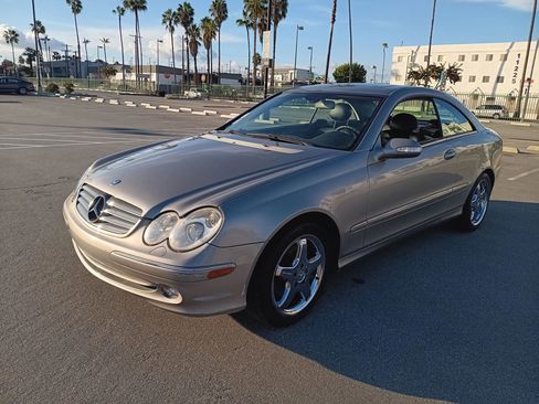 Used 2003 Mercedes-Benz CLK 320 CLK 320 Coupe 2D image 3