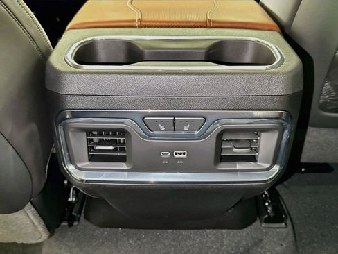 Used 2026 GMC Sierra 2500 Denali Ultimate AWD/4WD image 24