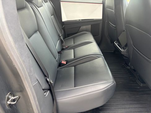 Used 2024 Tesla Cybertruck AWD Crew Cab image 15