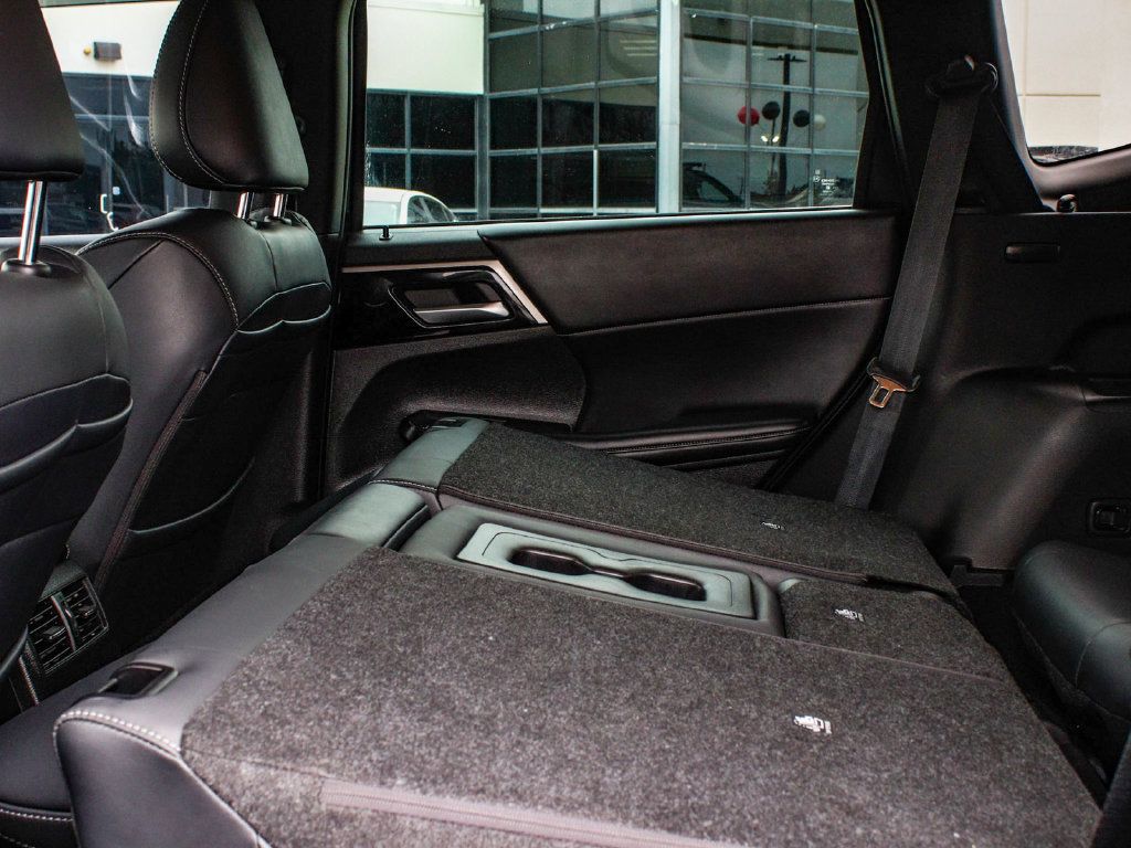Used 2022 Mitsubishi Outlander SE FWD image 35