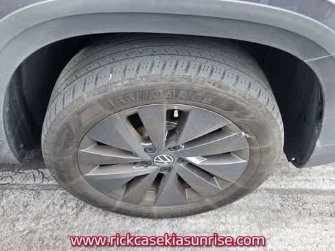 Used 2023 Volkswagen Taos S FWD image 5
