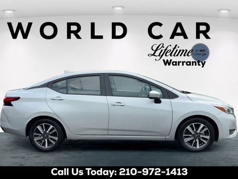 Used 2025 Nissan Versa SV FWD image 2