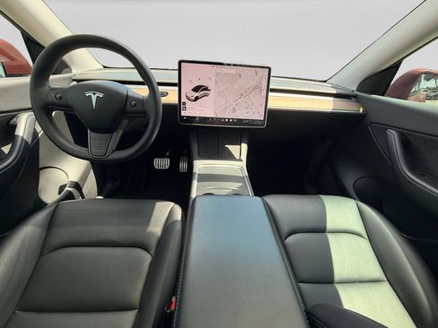 Used 2022 Tesla Model Y Performance AWD/4WD image 15