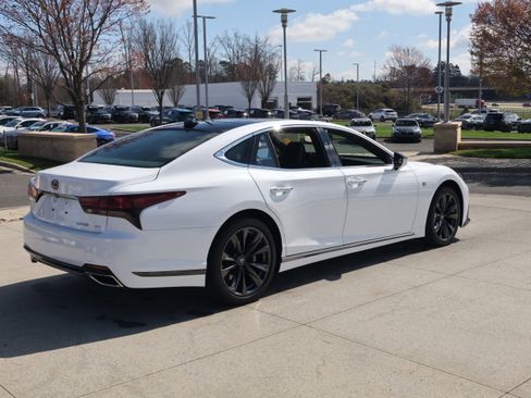 Used 2024 Lexus LS 500 F Sport image 9