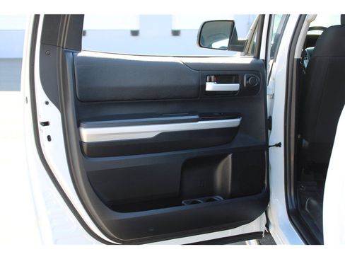 Used 2014 Toyota Tundra SR5 AWD/4WD image 11
