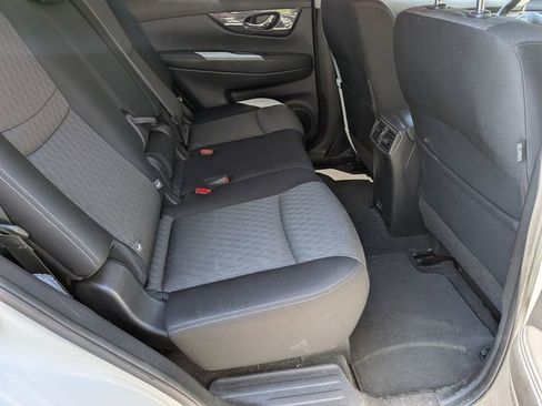 Used 2020 Nissan Rogue SV w/ Premium Package AWD/4WD image 32