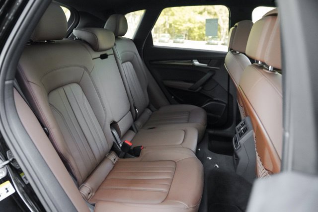 Used 2023 Audi Q5 2.0T Premium Plus w/ Premium Plus Package AWD/4WD image 38