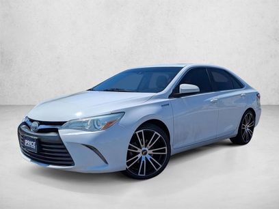 Used 2016 Toyota Camry XLE w/ Moonroof Package
