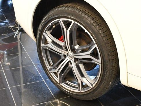 Used 2023 Maserati Levante GT AWD/4WD image 47