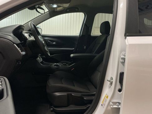 Used 2024 GMC Terrain SLE FWD image 14