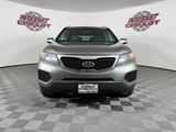 Used 2013 Kia Sorento LX image 2