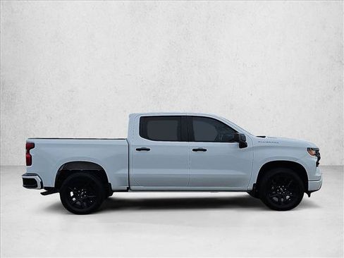 Certified 2025 Chevrolet Silverado 1500 Custom RWD image 4