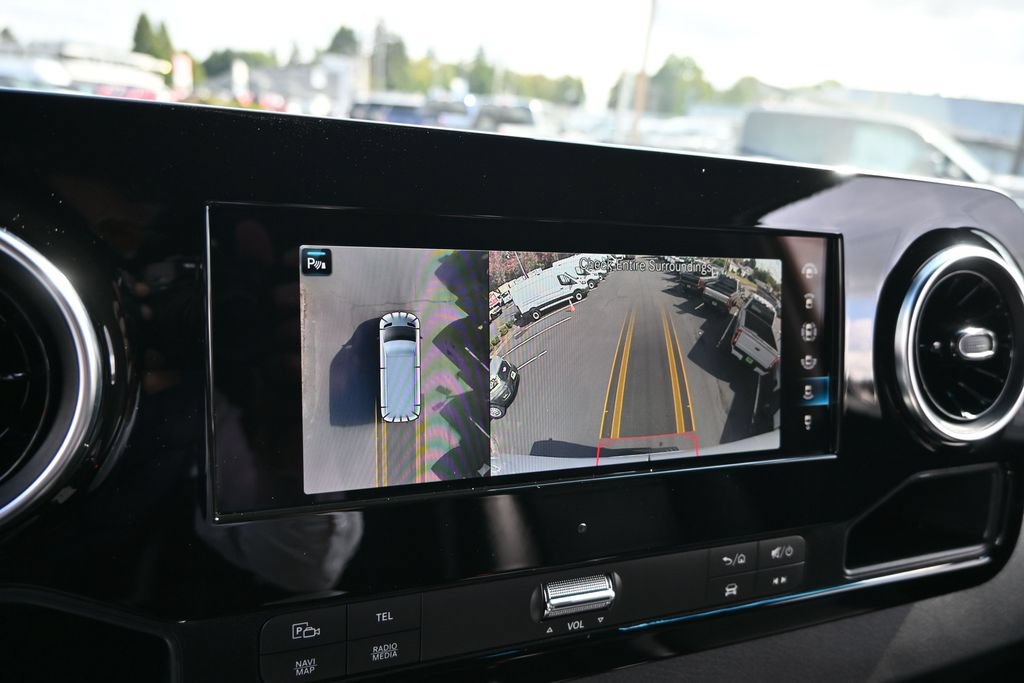 Used 2023 Mercedes-Benz Sprinter 2500 image 19