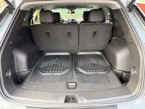 Used 2025 Chevrolet Blazer LT image 25