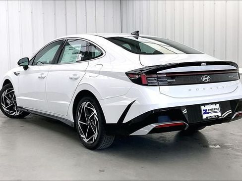 Used 2026 Hyundai Sonata SEL FWD image 5