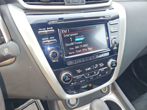 Used 2017 Nissan Murano S image 32