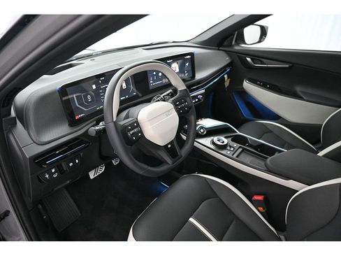 New 2025 Kia EV6 GT-Line image 19