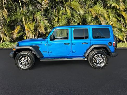 Used 2024 Jeep Wrangler Sport S image 8