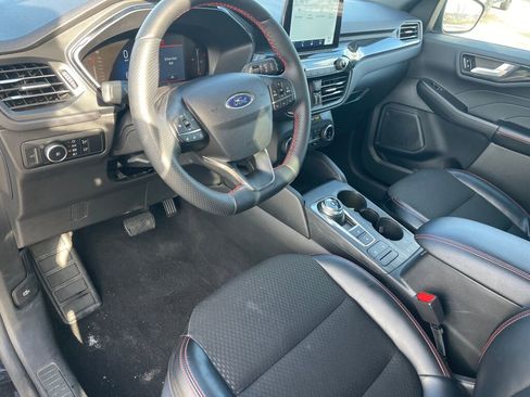 Used 2025 Ford Escape ST-Line Select image 9