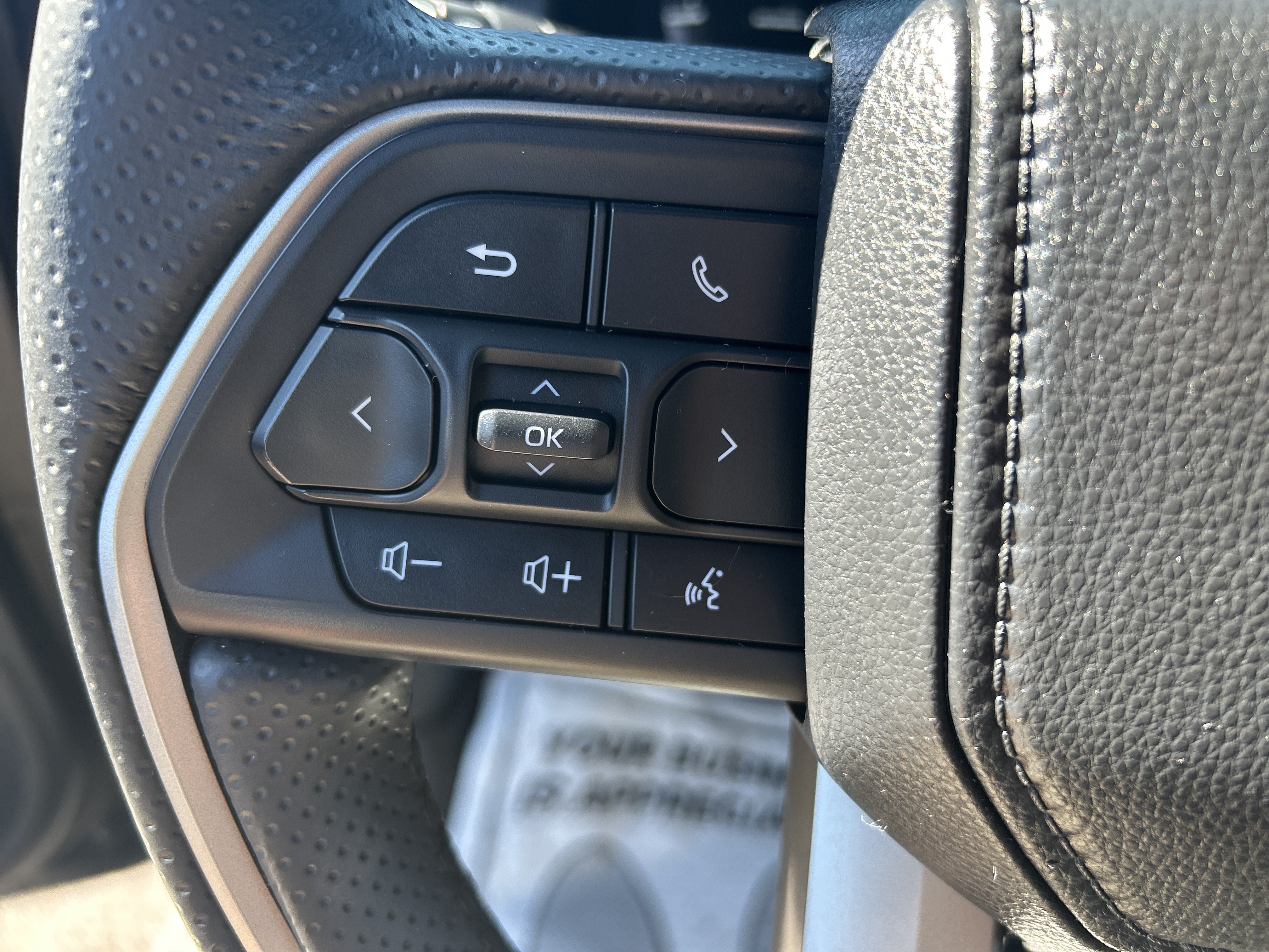 Used 2026 Toyota 4Runner TRD Off-Road Premium AWD/4WD image 18