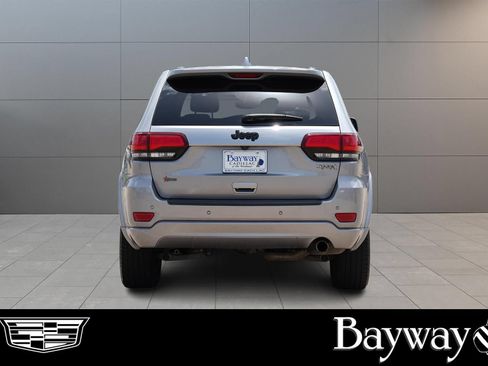 Used 2019 Jeep Grand Cherokee Altitude RWD image 7
