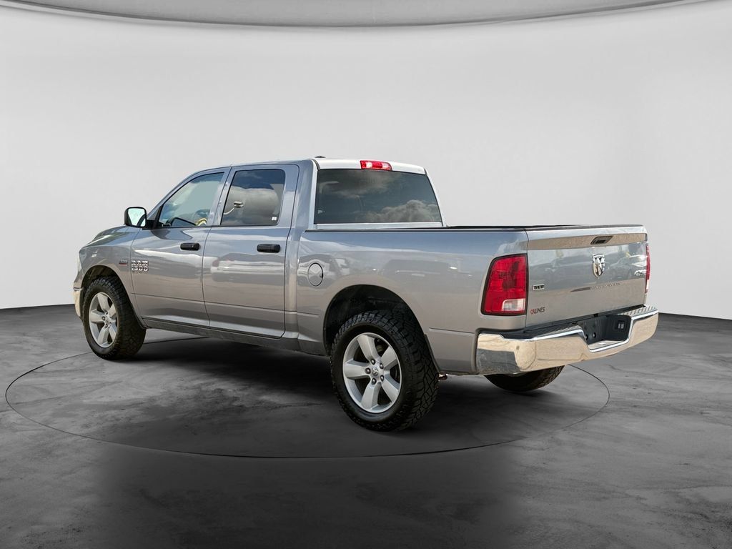 Used 2023 RAM 1500 Classic SLT AWD/4WD image 7