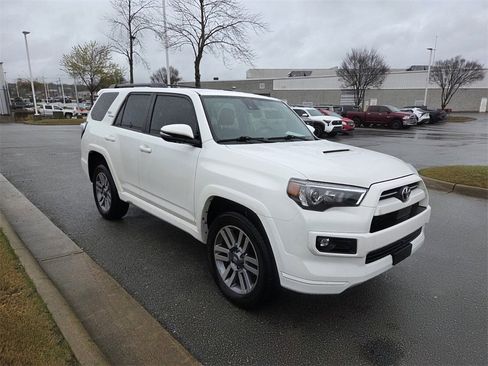 Used 2023 Toyota 4Runner TRD Sport w/ Technology Package image 3