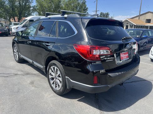 Used 2017 Subaru Outback 3.6R Touring w/ Popular Package #5A AWD/4WD image 6