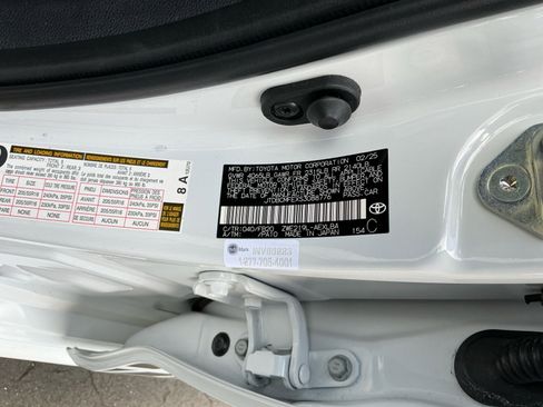 Used 2025 Toyota Corolla LE FWD image 27