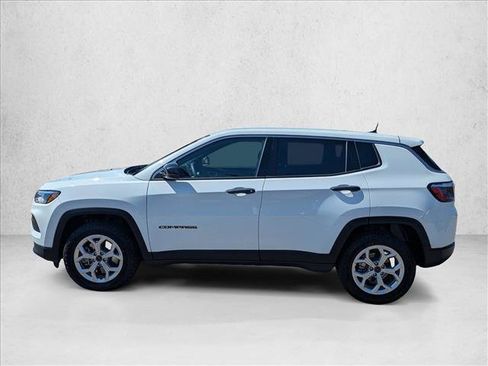 Used 2025 Jeep Compass Sport AWD/4WD image 9