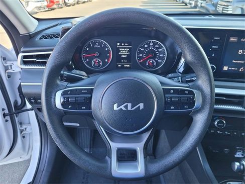 Used 2022 Kia K5 LXS image 18