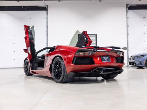 Used 2016 Lamborghini Aventador LP 700-4 AWD/4WD image 6