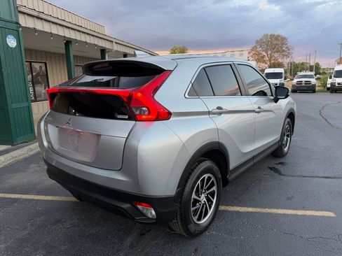 Used 2020 Mitsubishi Eclipse Cross ES image 3