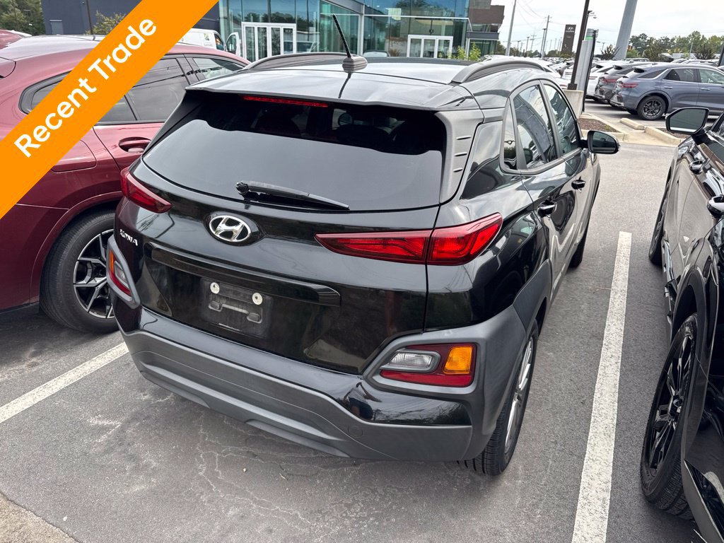 Used 2021 Hyundai Kona SEL FWD image 3