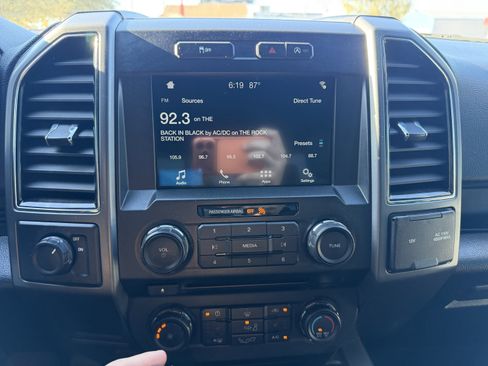 Used 2018 Ford F150 XLT w/ Equipment Group 302A Luxury image 14