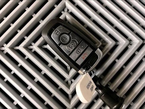 Used 2024 Ford Expedition Max Limited image 11